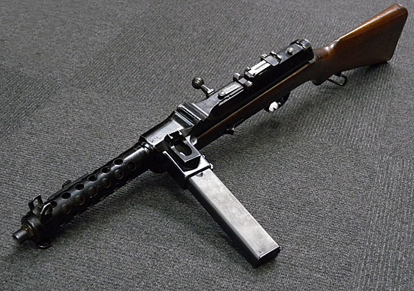 意外にやっていなかった名銃、m/942 短機関銃 (MP34) | Chicago Blog 意外にやっていなかった名銃、m/942 短機関銃 (MP34) | Chicago Blog
