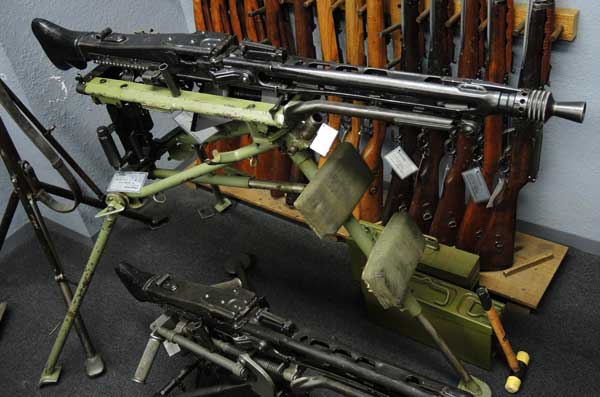 三機関銃士 | Chicago Blog