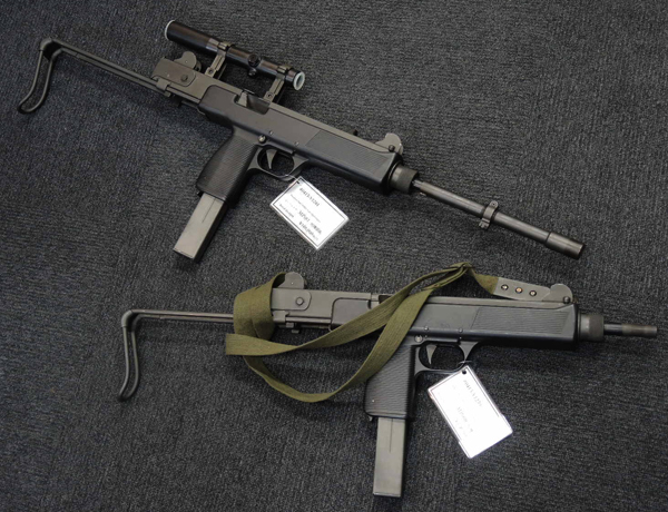 長くて、重い銃 imgrc0074692672.jpg