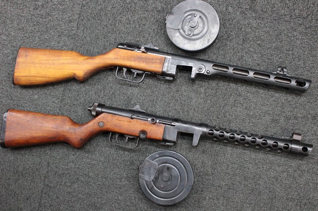 [無可動装飾美術品] M49/57 サブマシンガン 似ているようで似ていないM49/57 短機関銃 | Chicago Blog