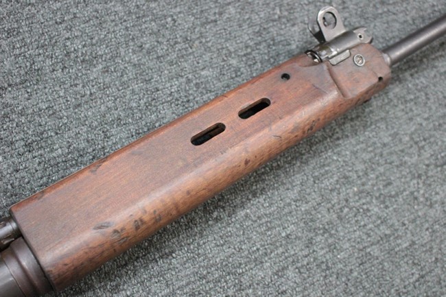 木部が美しいオーストラリア製のFAL L1A1 | Chicago Blog