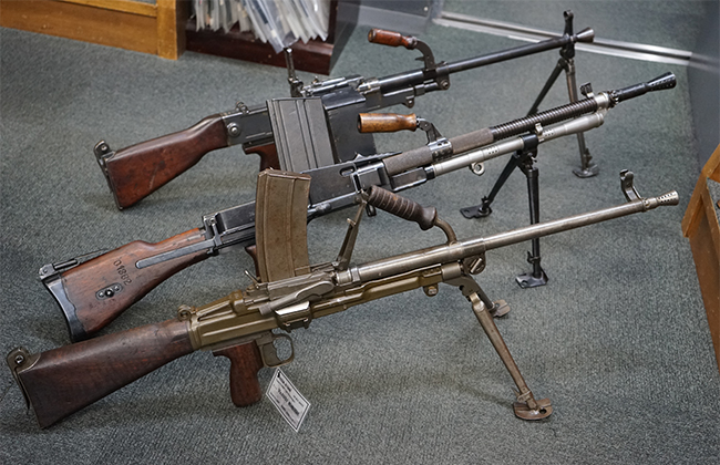 YouTube シカゴチャンネル Vz.52/57 軽機関銃 | Chicago Blog
