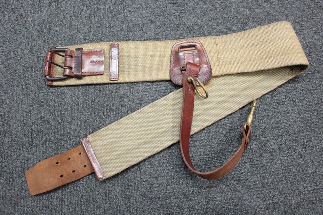 大阪店在庫の陸軍将校略刀帯 革製下げ尾付き (キャンバス製) | Chicago