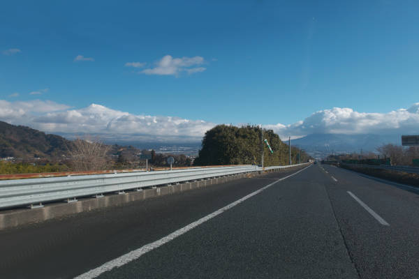 2026年02月08日の記事 | 瞳に四角い鰯雲