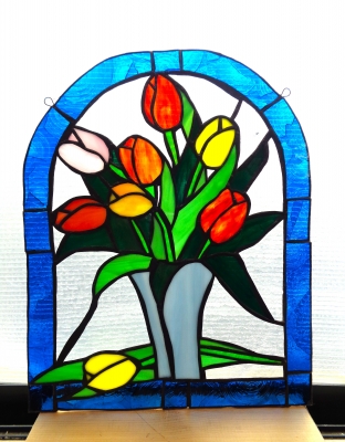 チューリップのパネル Kさん ステンドグラス教室生徒さん作品 | まりね通信