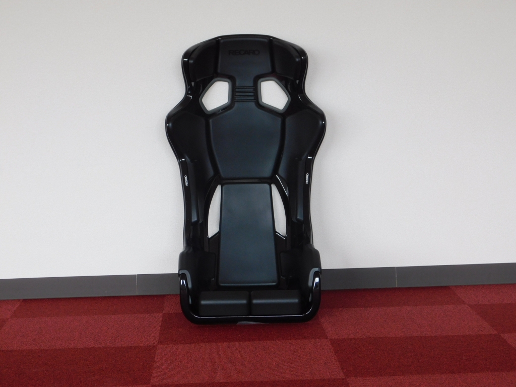 RECARO PRO RACER RMS 2700G 1脚入荷 | フォーズファクトリー スタッフブログ