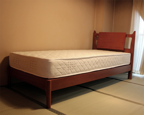 発送時期要確認ACME FURNITUREクイーンベッドマットレス付き 発送時期要確認ACME FURNITUREクイーンベッドマットレス付き