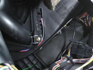 現行　ベンツ　ブロワモーター　新車取り出し部品　W247 W177 A B Mercedes-Benz [M-20]ベンツ W177 A200d エアコンファン ブロア