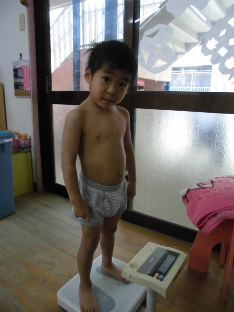 幼稚園児身体測定　裸 身体測定 - 20160113_1524983.jpg