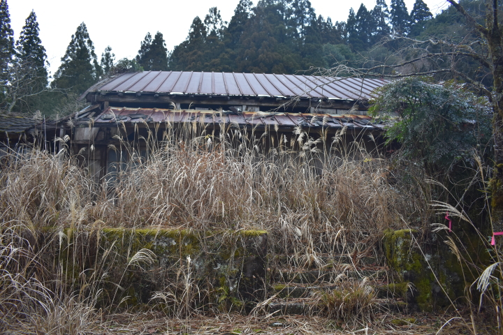 『撤退と再興の農村戦略』から連想して、無住集落≒廃村の事例 | HEYANEKOの棲み家（へき地ブログ）