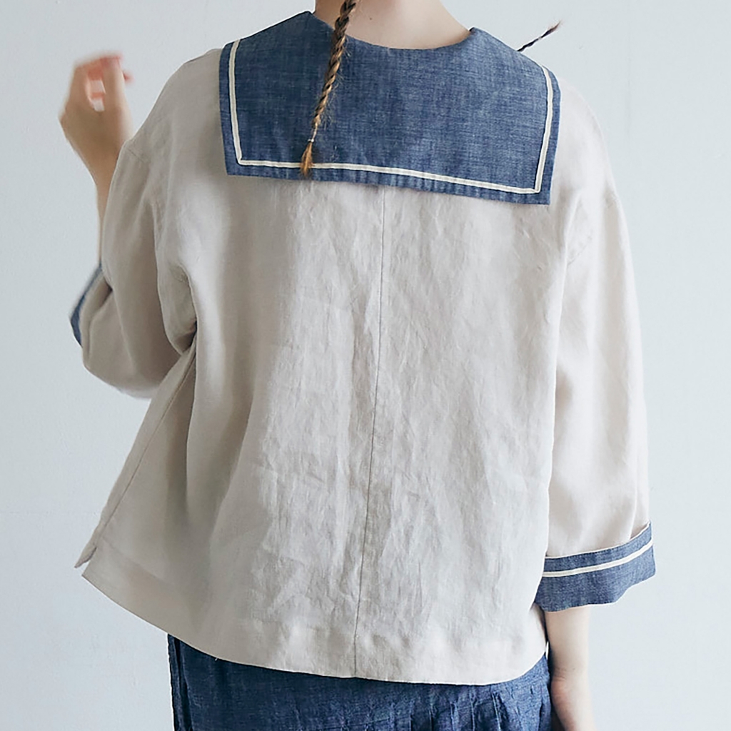 ☆最終値下げ☆MAGALI マガリ　セーラーカラーブラウス すとんとしたボックスシルエットに、 小さく揺れるセーラーカラー