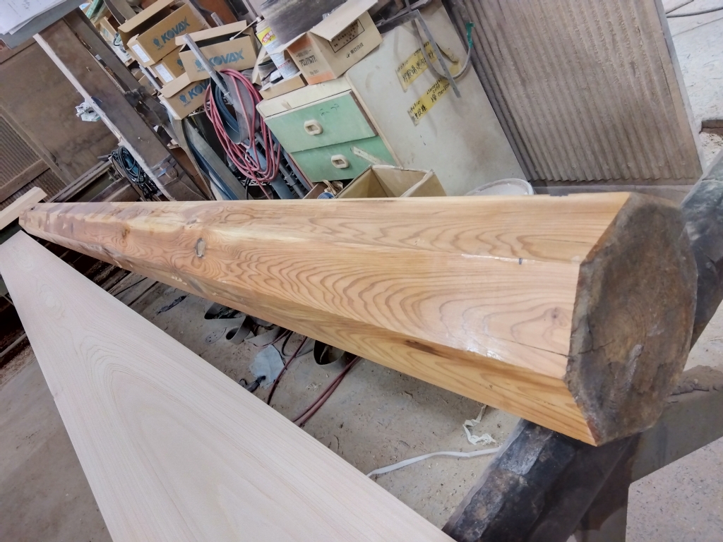 8mヒノキ・杉六角床柱・杉天板・木製コースター完成! | 無垢の家具の製作日記(SHOKO-woodcraft furniture-)