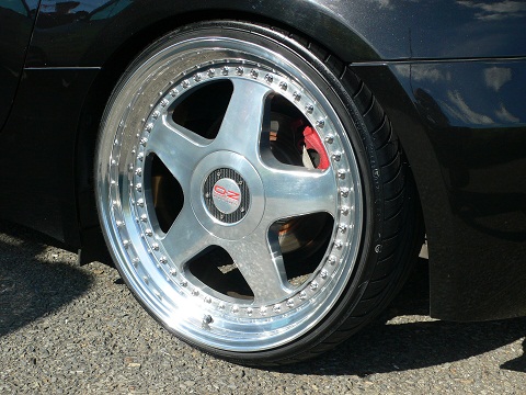 BMW Z4 ホイール装着～♪ | カラコンブログ！