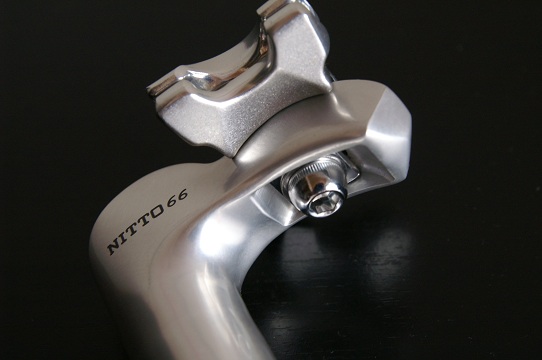 激レア 美品 27.2 nitto s66 前乗りシートポスト シートピラーの