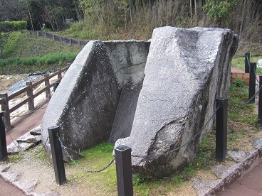 飛鳥路紀行:奇妙な石たち | 山野行路人