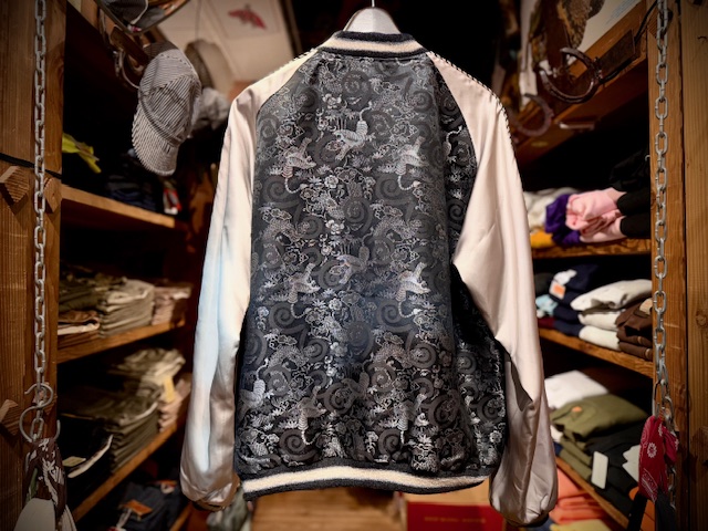 超絶レアのブロケードスカジャン！！東洋60周年記念だからこそ生まれ