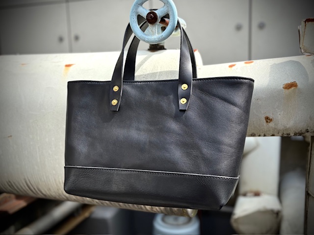 明日発売開始＞ CHUNKY LEATHER × JUNKY CLASSICS 