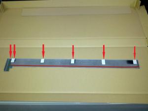 エブリイバン（DA64V）にワゴン（DA64W）用スライドレールカバーをつけ