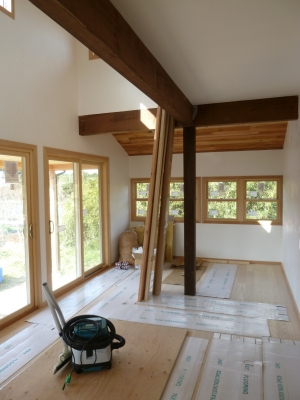 入口から見たカフェ