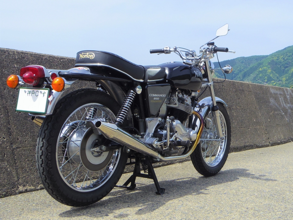1975 NORTON COMMANDO 850MarkⅢ車検整備 愛知県Nさん | NUNOBIKI