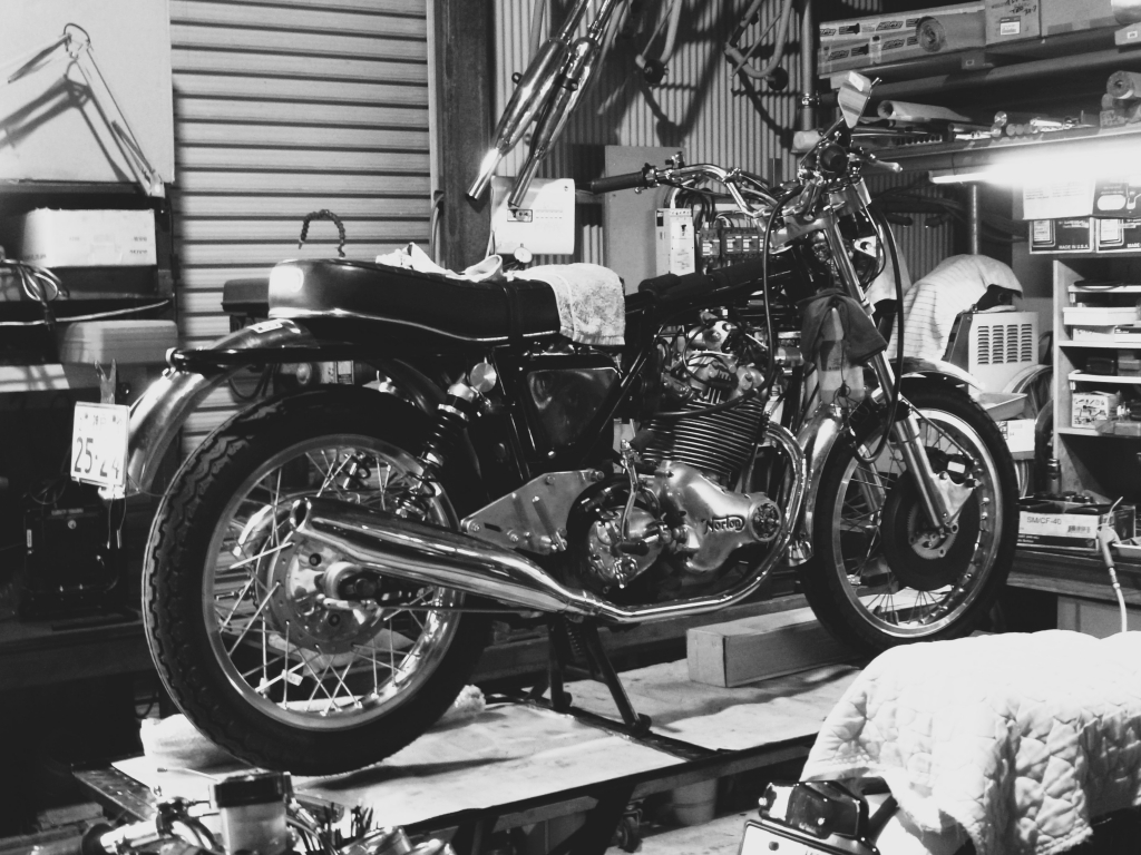 1970 NORTON COMMANDO 750 Fastback MkⅡ 」布引ブルジョア倶楽部仕様
