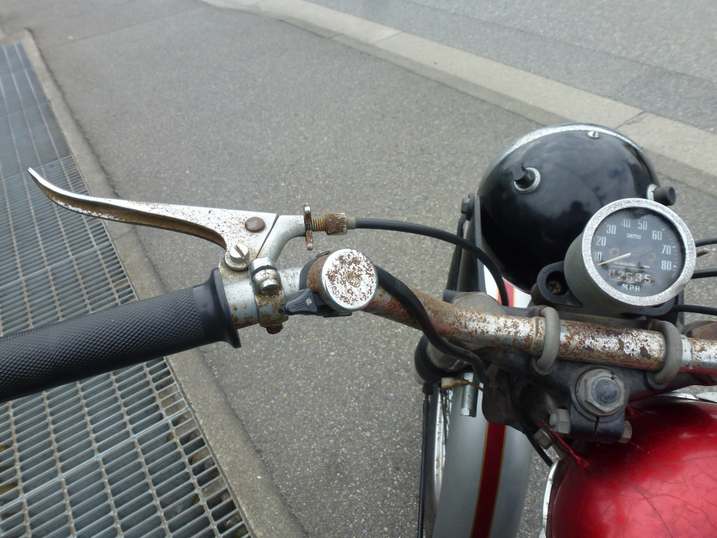 レストアベース車両「1962 TRIUMPH T20SS」 | NUNOBIKI CLASSICS