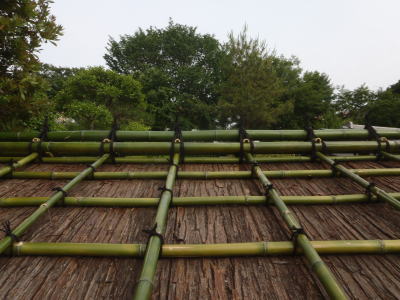 庭門の押さえ竹工事の続き。 | 庭師の日記「日々是好日」