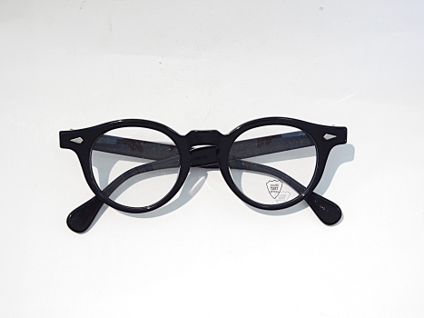 JULIUS TART OPTICAL 