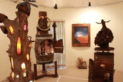 廃材アーティスト・高橋耕也のからくりオブジェ展スタート | 八ヶ岳