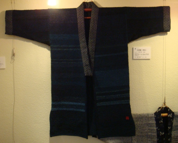 裂織展授賞式の様子 | 八ヶ岳美術館だより