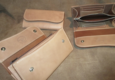 ラストクロップス　タング　シェルコードバンナチュラル ラストクロップス タング コードバンケース ホーウィンスタンプ まさに