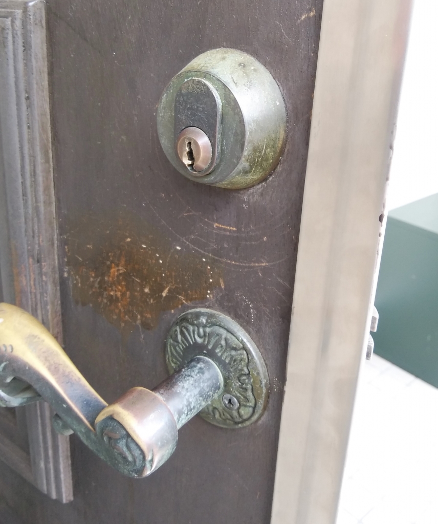 ASSA ケースとシリンダー交換です 鍵のロックハウス 広島地場業者です。 | My First JUGEM