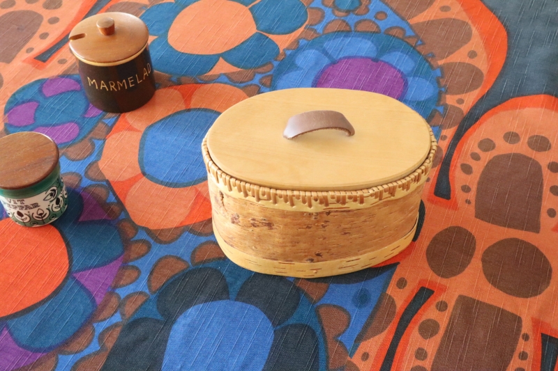 【北欧ヴィンテージ】白樺の筒形キャニスター 北欧のかご、バスケット l 白樺の蓋付きキャニスター | 北欧雑貨