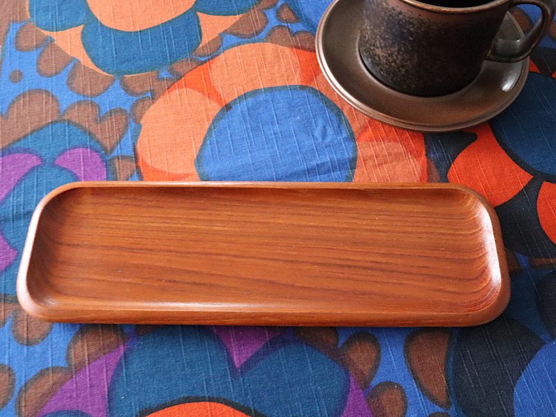 チークと藤のトレイ 北欧 スウェーデン ヴィンテージ 北欧スウェーデン製ヴィンテージ チークトレイ AKTA | 北欧雑貨と北欧