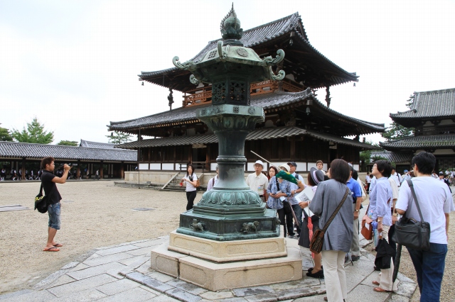 古都奈良の旅 名所めぐり その7 法隆寺（5） 灯籠 | 質素な写真展示室