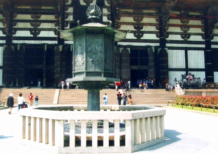 国宝東大寺仏殿　菩蕯拓本　極め箱　MA925 国宝東大寺仏殿 菩蕯拓本 極め箱 MA925 - メルカリ