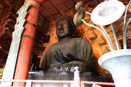 古都奈良の旅 名所めぐり その27 東大寺（4） 大仏殿諸仏 | 質素な