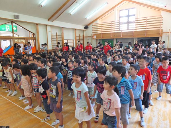 8/27 山形県酒田市・若草幼稚園 | あそびうたステージ報告【あきらちゃん公式】