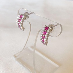 プラチナ製品 画像 Pt850 ピアス ルビー daiya