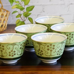 食器 画像 九谷焼 湯吞み 白粒鉄仙 黄緑 5客セット