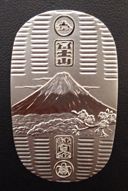 プラチナ製品 画像 Pt999 純白金 小判 富士山