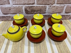 食器 画像 深川製磁 茶器揃え 急須 湯のみ5 茶托5セット 百年庵 うさぎ 黄緑