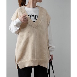 古着 画像 ニットベスト Vネック アイボリー HUG.U フリーサイズ レディース 美品