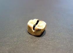 金製品 画像 K9 9金 金歯