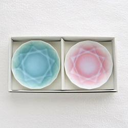 食器 画像 フロイド Floyd 有田ジュエル 豆皿 ラウンド ピンク グリーン ペア
