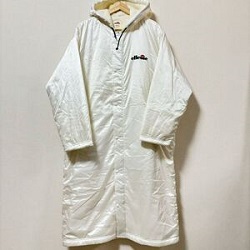 古着 画像 ベンチコート 白 中綿 ellesse Ｍサイズ レディース 汚れ有