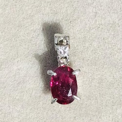 プラチナ製品 画像 PM刻印 ペンダントトップ ルビー ダイヤ
