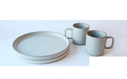 食器  画像 HASAMI PORCELAIN マグカップ プレート グロスグレー 4点セット