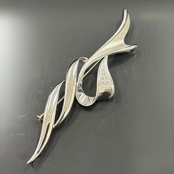 プラチナ製品 画像 Pt900 ブローチ