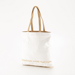 ルイヴィトン 画像 キャンバストート FONDATION Louis Vuitton 白